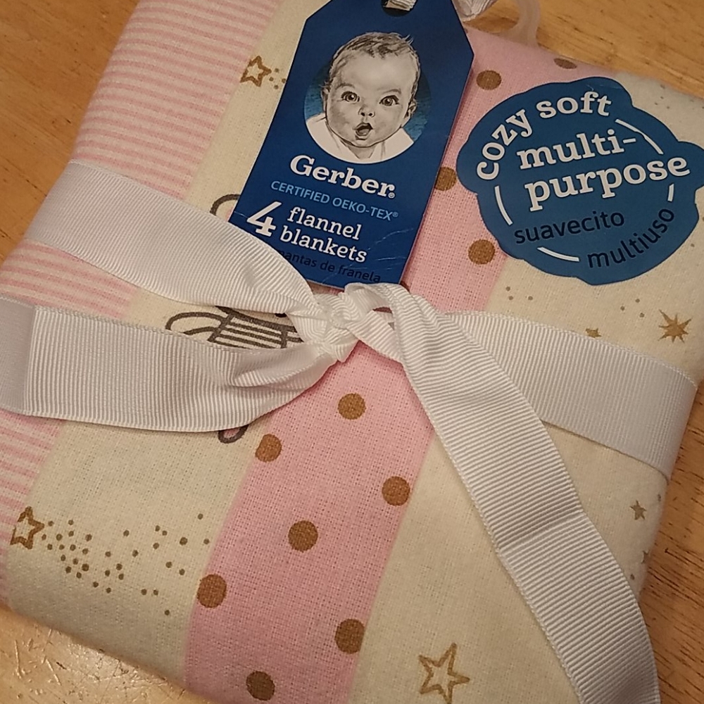 Gerber 4 flannel blankets